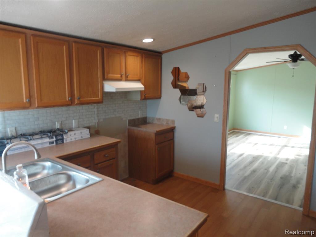 3913 Benjamin Way
