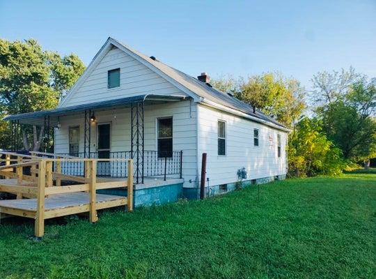 818 E DEWEY ST, FLINT, MI 48505 - Image a1b01fb42f0d2fe804a2eb320c548f19/3782647435