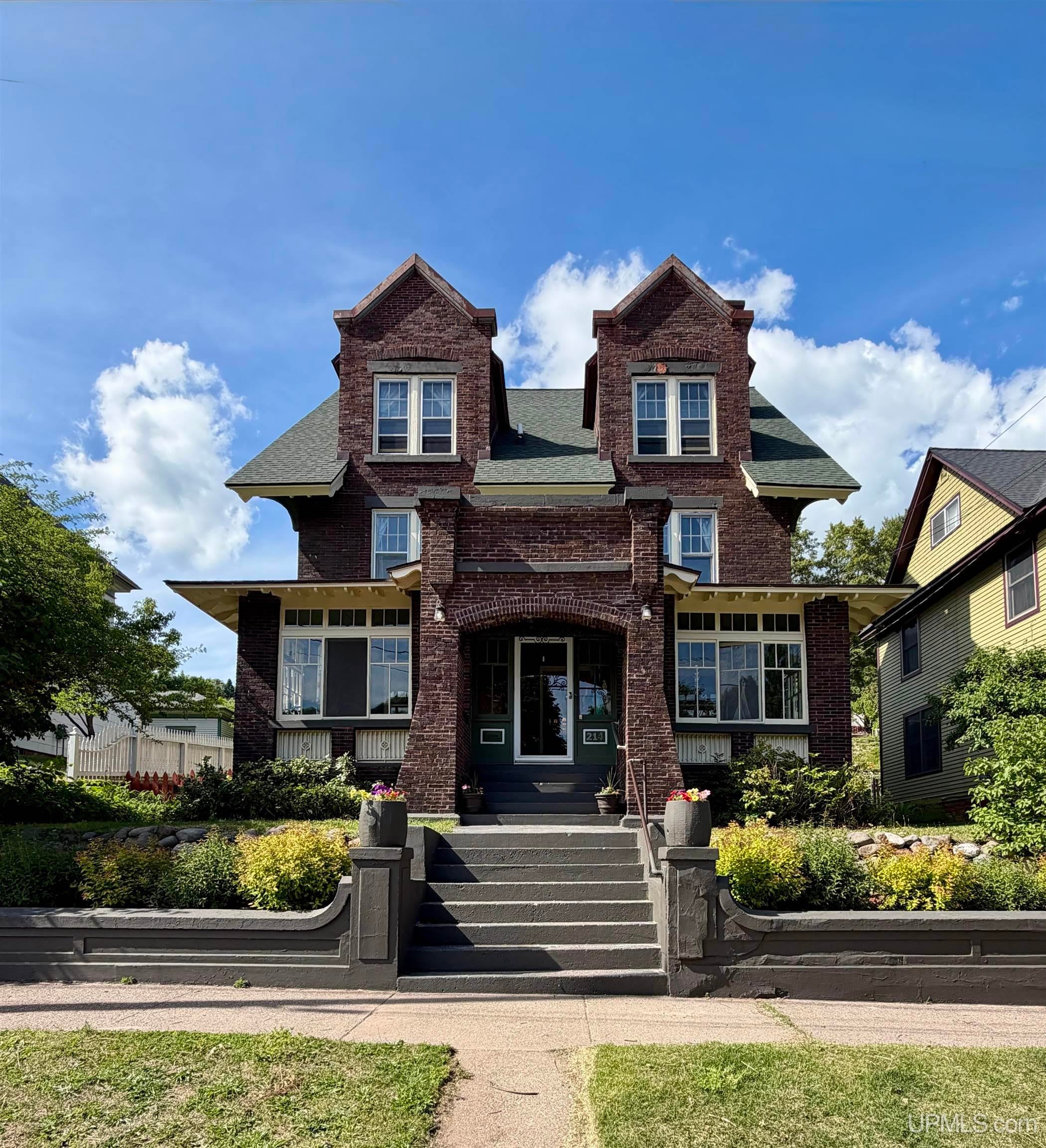 214 Mason Avenue