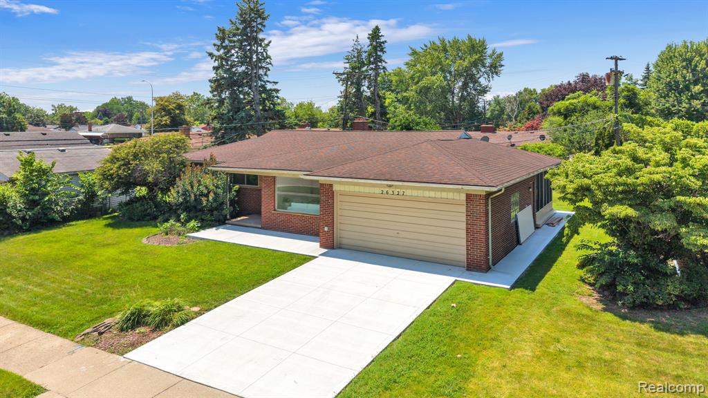 26327 Woodworth Circle