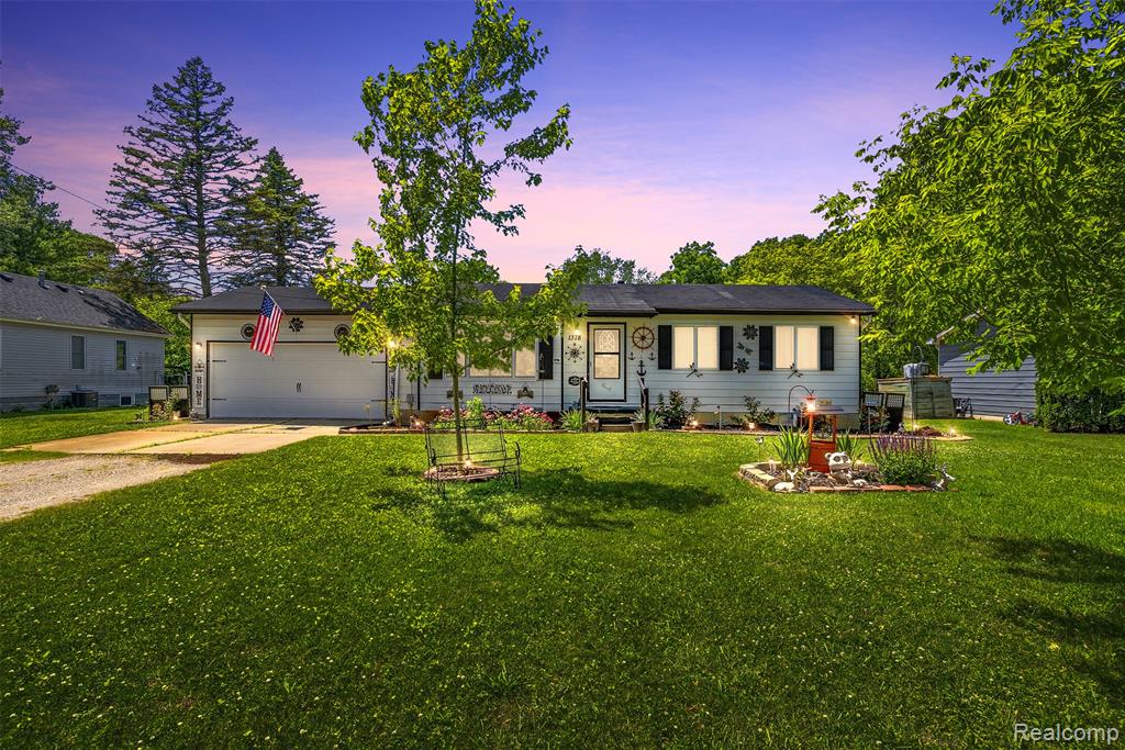 1378 Roat Court