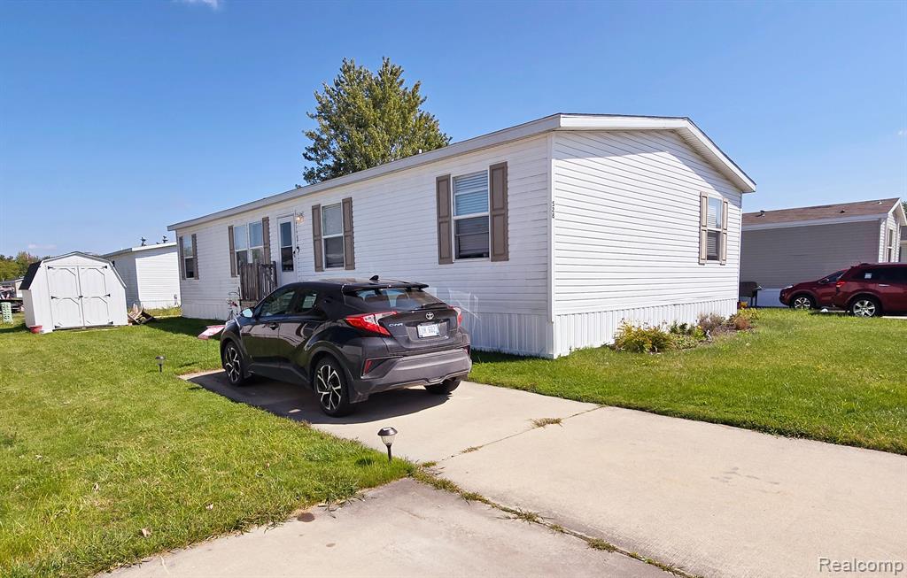 528 ELMWOOD Lane
