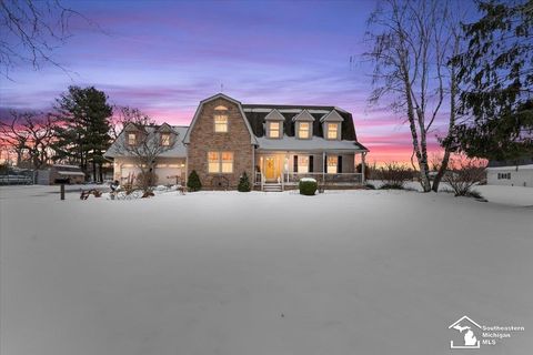 7577 S Huron River Drive South Rockwood MI 48179