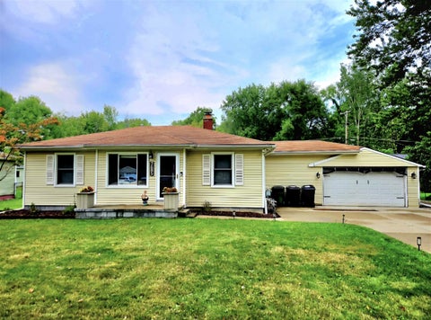 Photo of 7685 Metz Drive, Shelby, MI 48316 (MLS # 70555906)