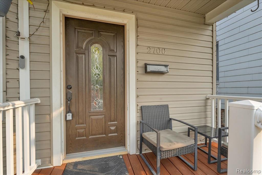 HamtramcK, Michigan 48212, United States, 4 Bedrooms Bedrooms, ,3 BathroomsBathrooms,Residential,Pending,192814