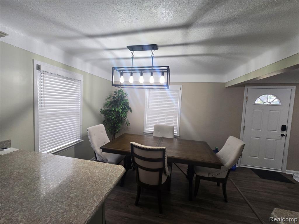 2060 Carleton West Road