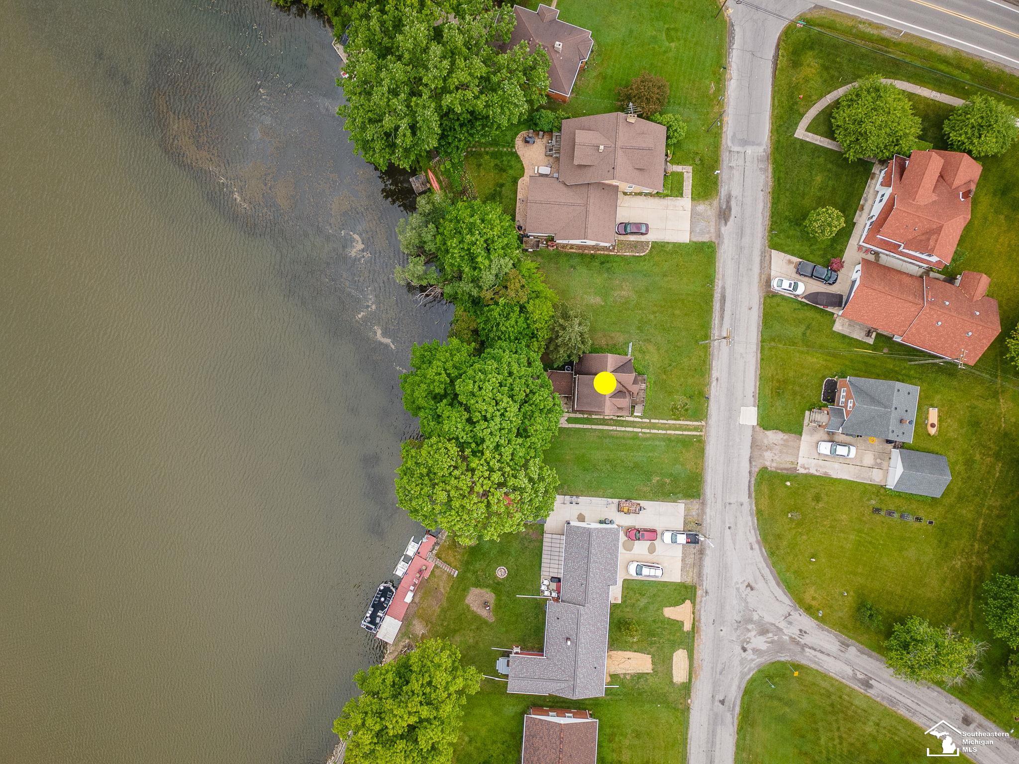 Flat Rock, Michigan 48134, United States, 2 Bedrooms Bedrooms, ,2 BathroomsBathrooms,Residential,Active,192876