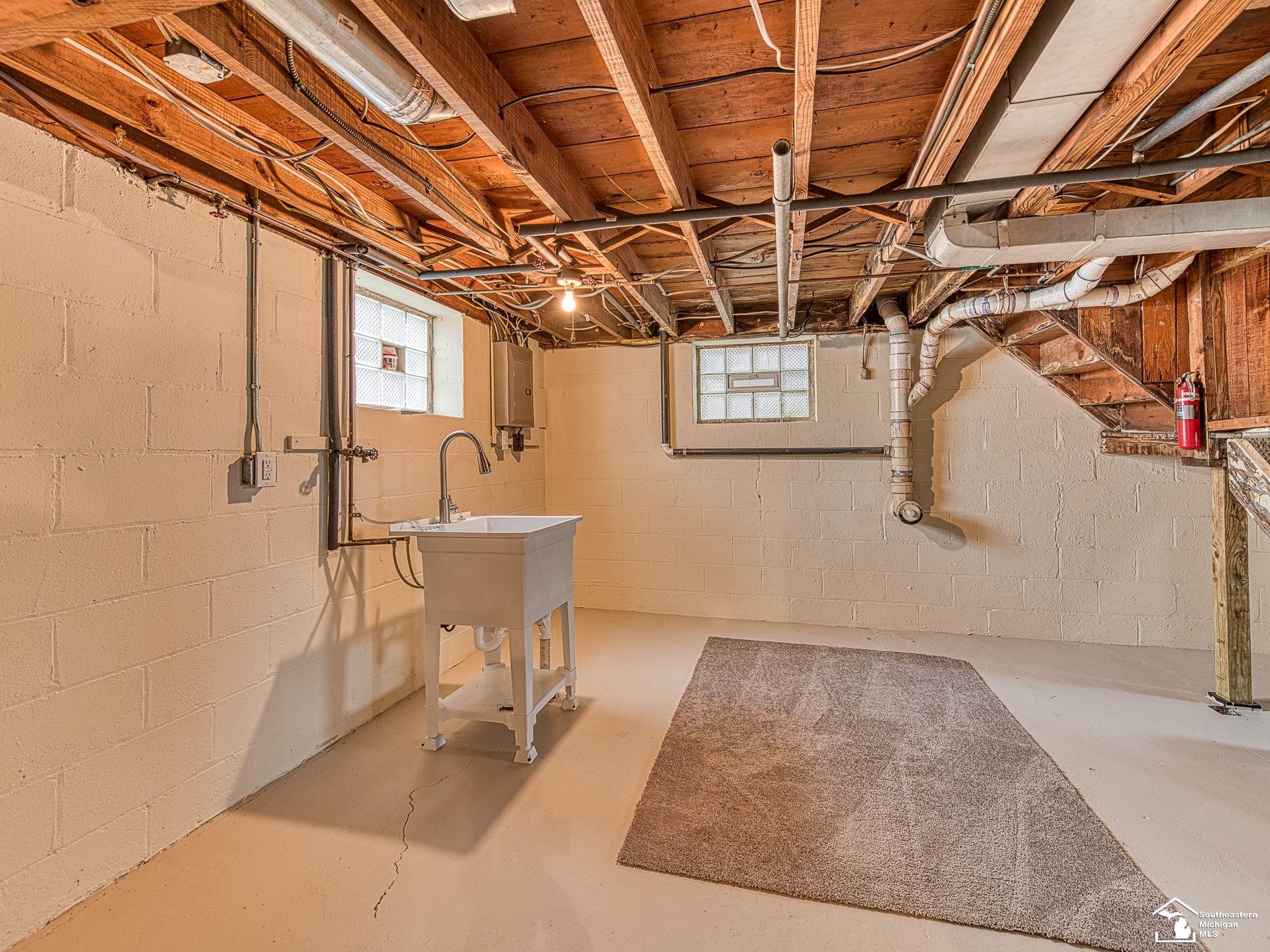 Flat Rock, Michigan 48134, United States, 2 Bedrooms Bedrooms, ,2 BathroomsBathrooms,Residential,Active,192876