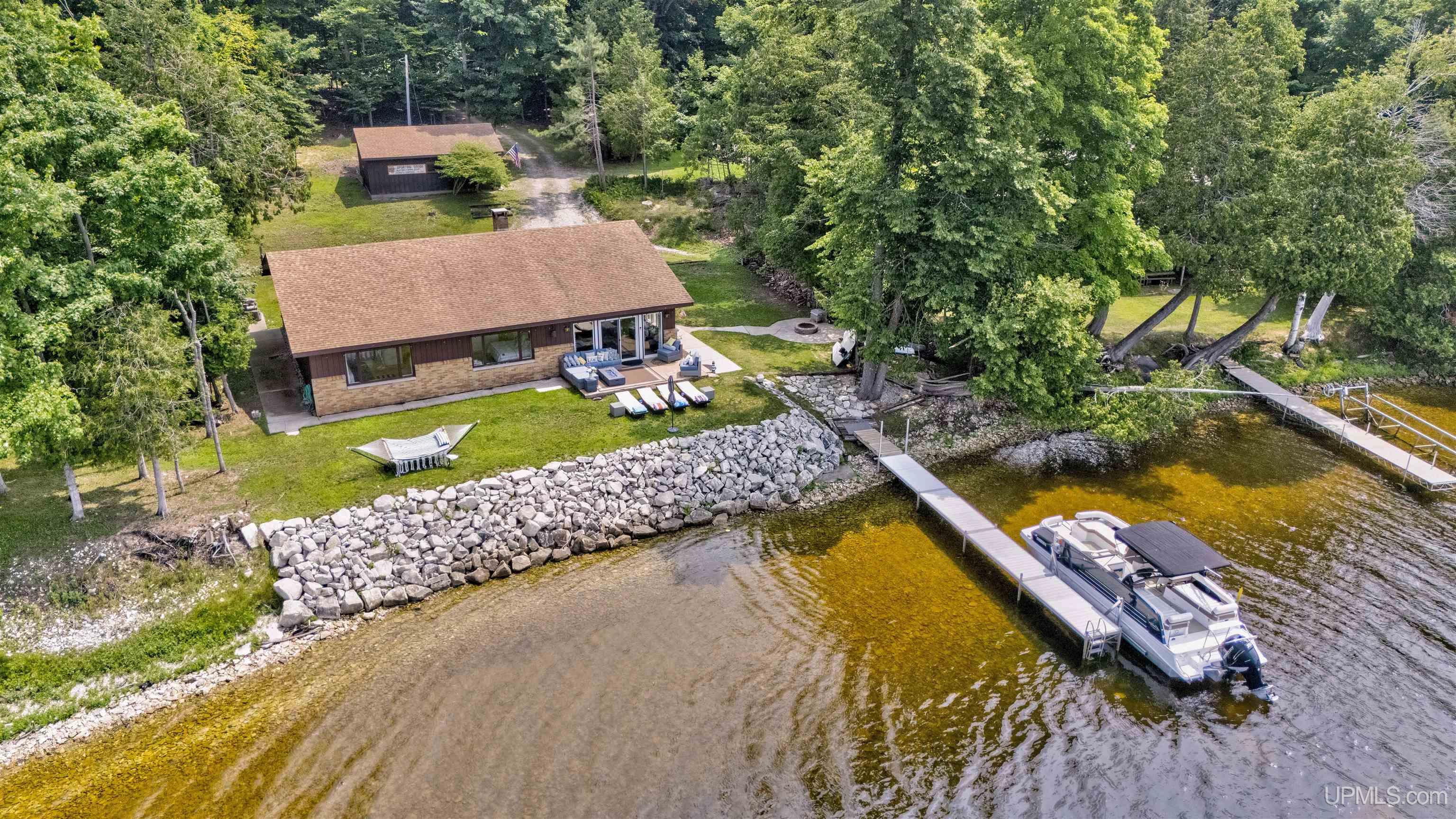 1453 N Country Club Drive