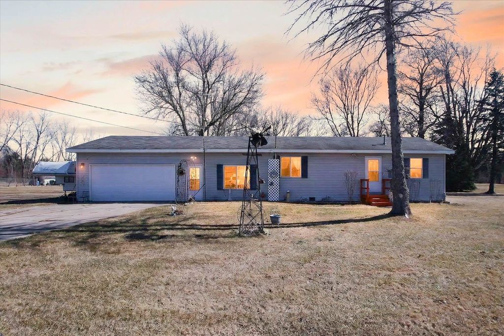 Photo of 4401 M-18 Highway, Beaverton, MI 48612 (MLS # 50199898)