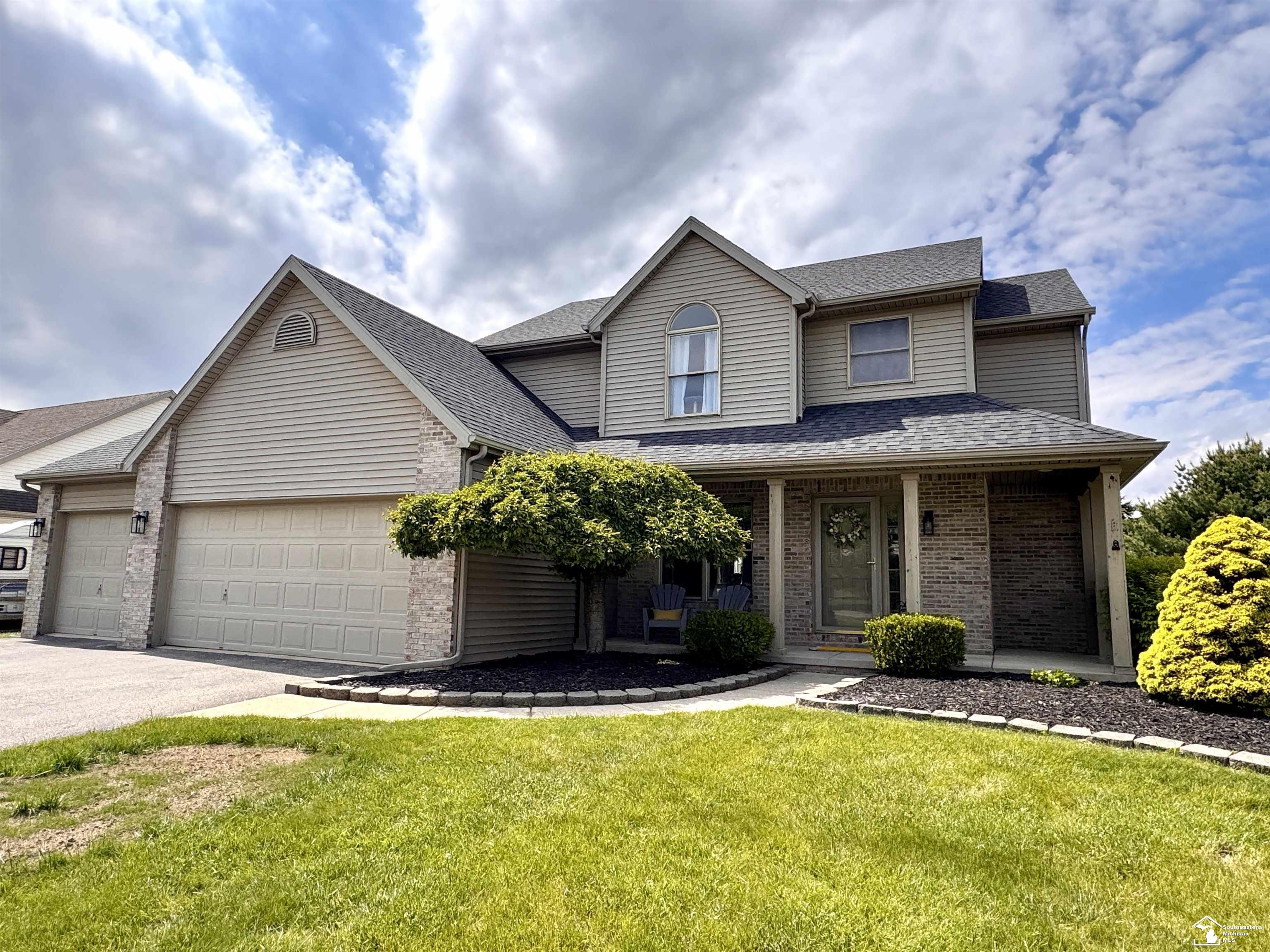 2823 Chapel Creek Drive