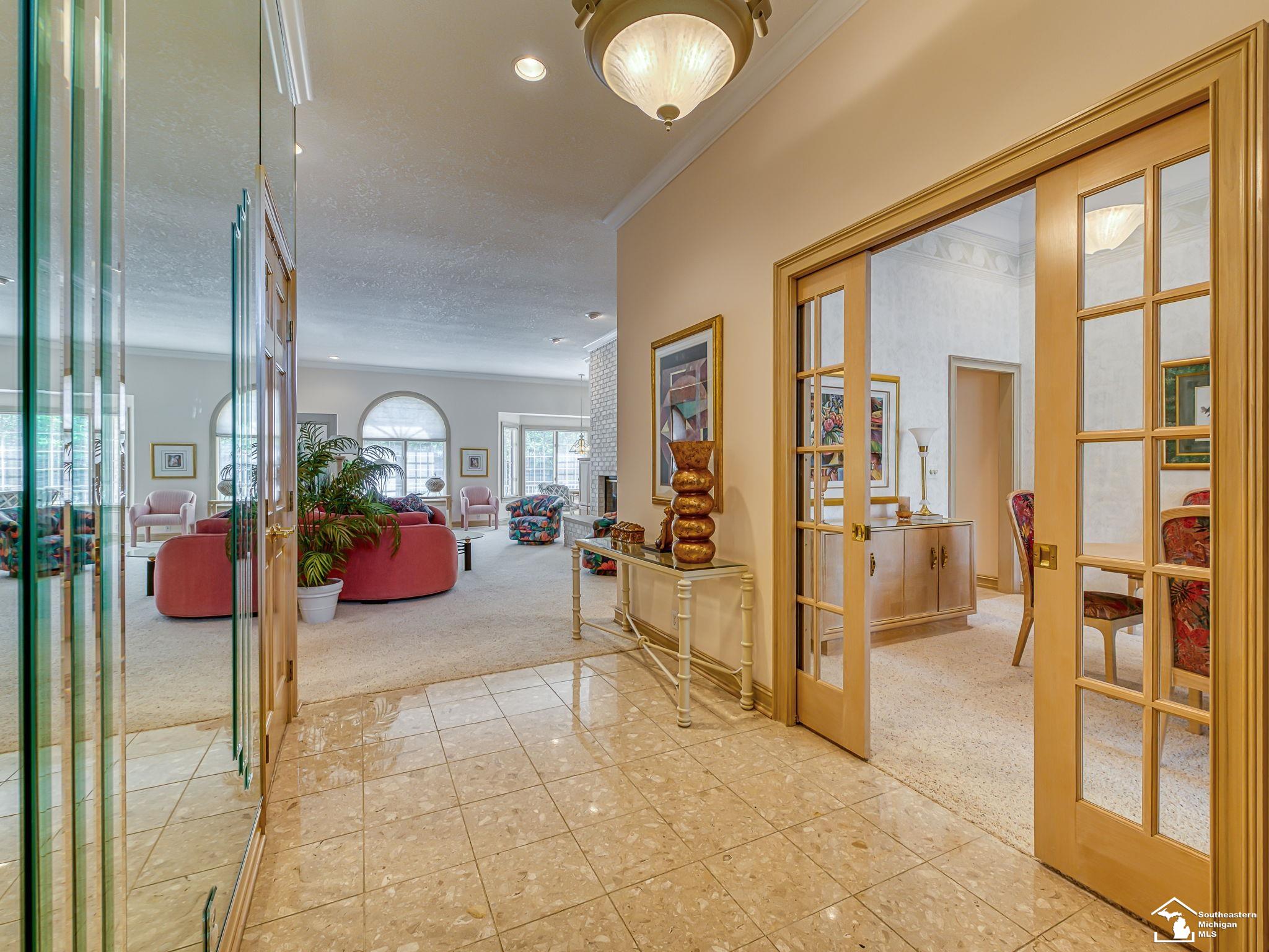 5572 Raven Parkway Drive