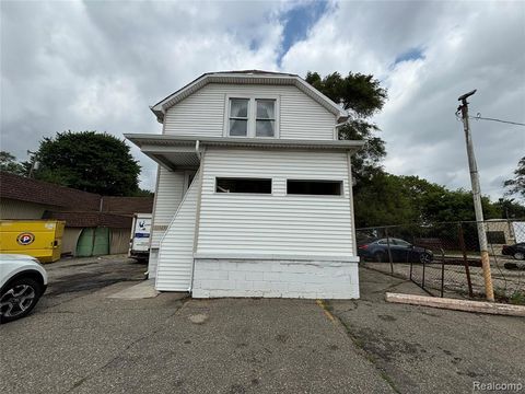 11429 E 8 Mile Road Warren MI 48089