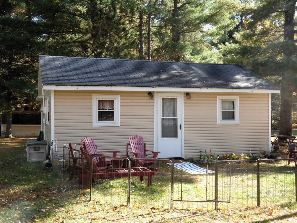 Photo of 10340 N Finley Lake Avenue, Harrison, MI 48625 (MLS # 50192067)