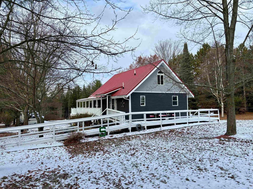 Photo of 9465 Kellamy Way, Farwell, MI 48622 (MLS # 50194010)