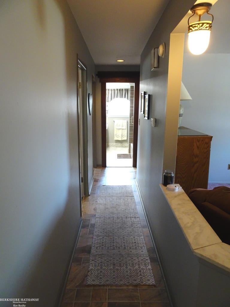 Sterling Heights, Michigan 48312, United States, 3 Bedrooms Bedrooms, ,2 BathroomsBathrooms,Residential,Pending,213563