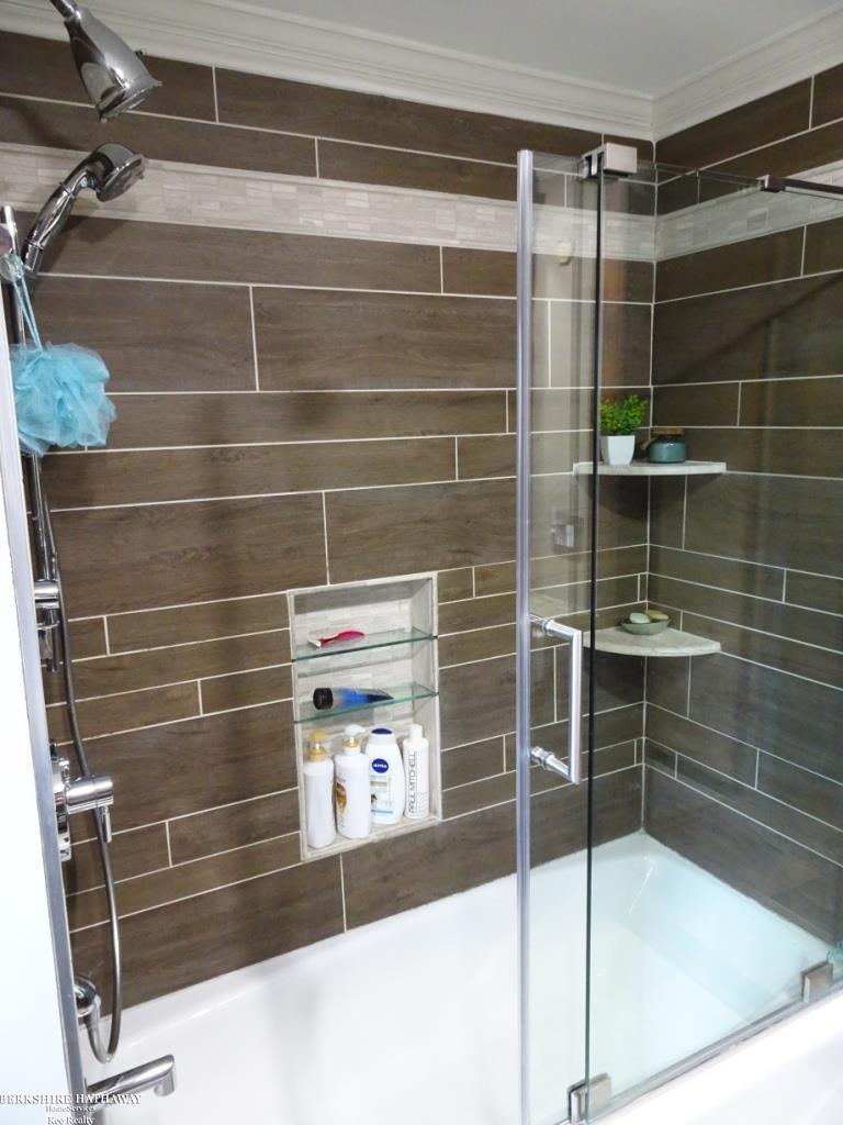 Sterling Heights, Michigan 48312, United States, 3 Bedrooms Bedrooms, ,2 BathroomsBathrooms,Residential,Pending,213563