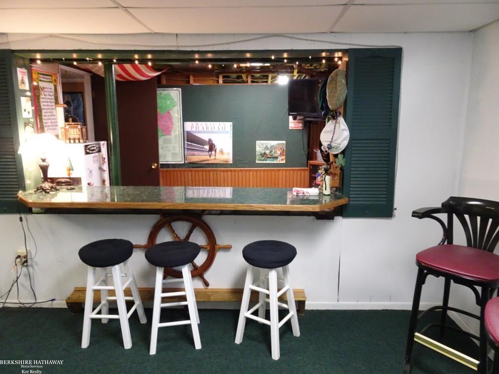 Sterling Heights, Michigan 48312, United States, 3 Bedrooms Bedrooms, ,2 BathroomsBathrooms,Residential,Pending,213563