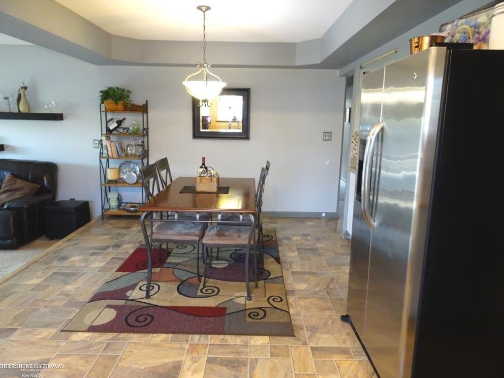 Sterling Heights, Michigan 48312, United States, 3 Bedrooms Bedrooms, ,2 BathroomsBathrooms,Residential,Pending,213563