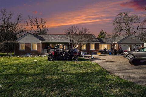 Photo of 9235 Lapeer Road, Davison, MI 48423 (MLS # 70524515)