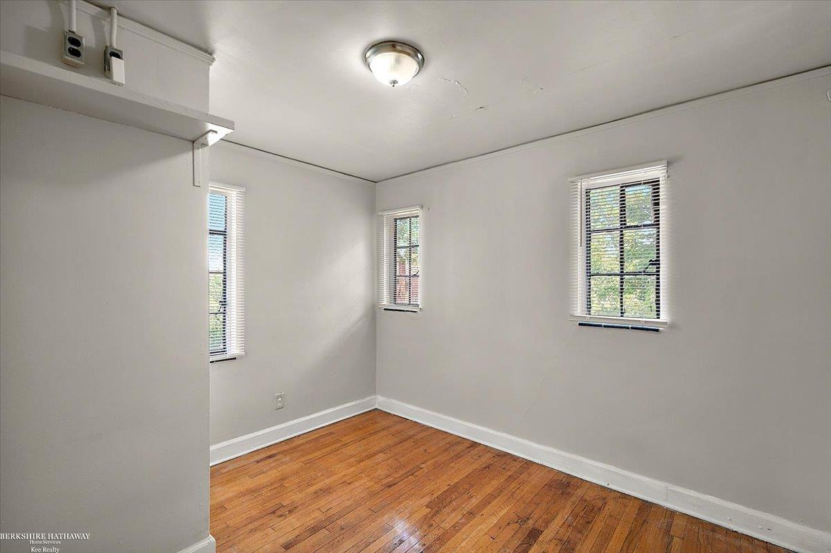 Detroit, Michigan 48227, United States, 3 Bedrooms Bedrooms, ,2 BathroomsBathrooms,Residential,Active,220236