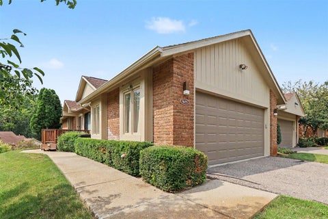 Photo of 5655 Hillcrest Circle, West Bloomfield, MI 48322 (MLS # 70553543)