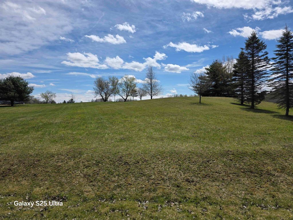 Photo of 464465 Highlanders Way #Lot 464 &amp; Lot 465 Hi, Gladwin, MI 48624 (MLS # 50206566)