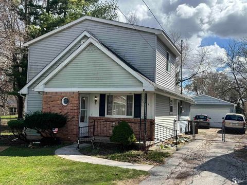 647 Washington Street Temperance MI 48182