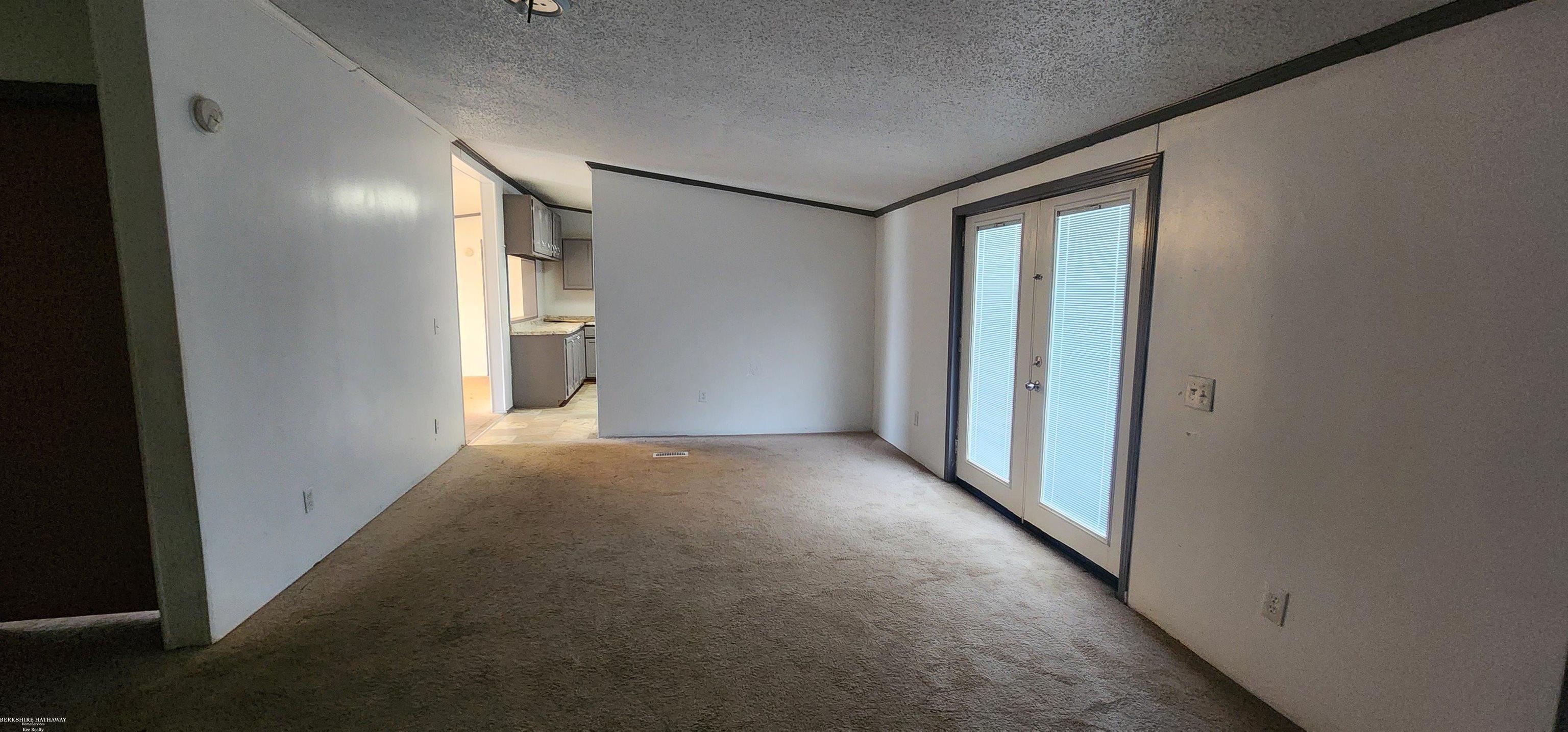 Macomb, Michigan 48044, United States, 3 Bedrooms Bedrooms, ,2 BathroomsBathrooms,Residential,Active,224270