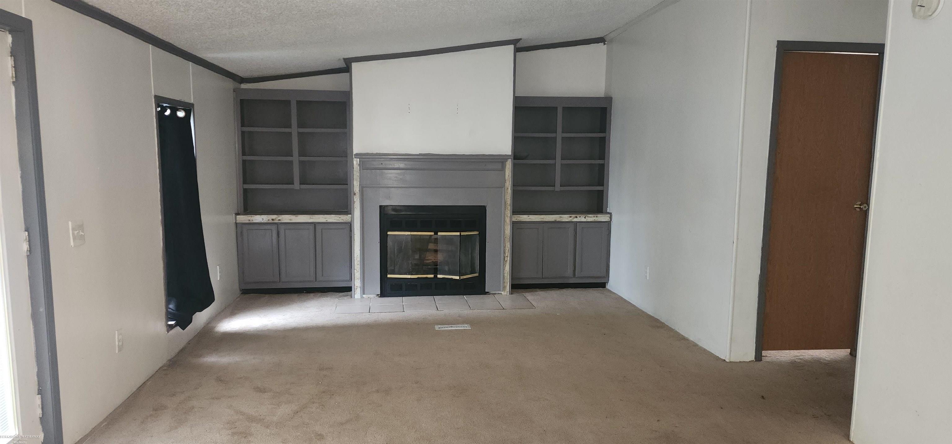 Macomb, Michigan 48044, United States, 3 Bedrooms Bedrooms, ,2 BathroomsBathrooms,Residential,Active,224270