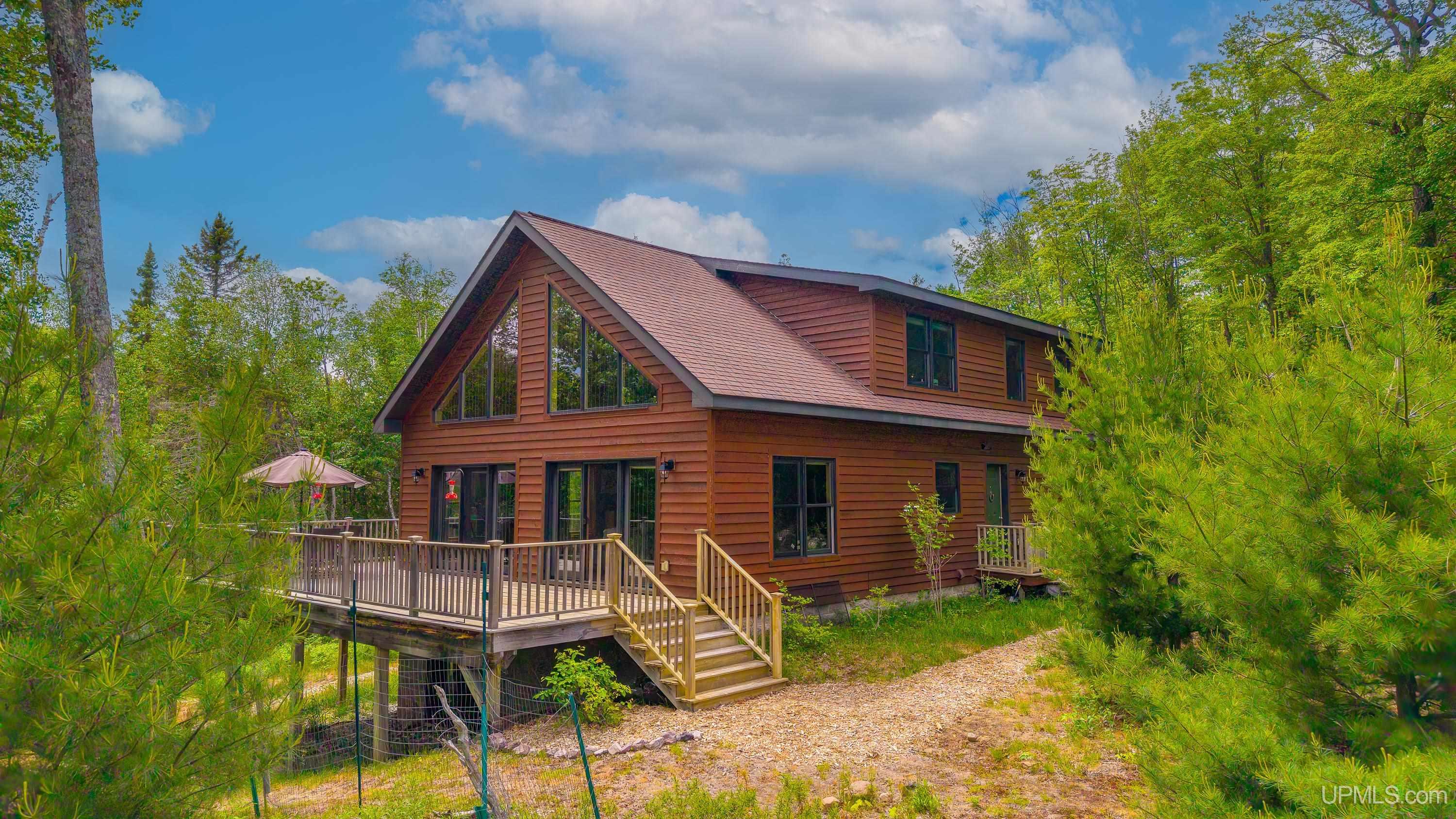 26597 N Fence Lake Road