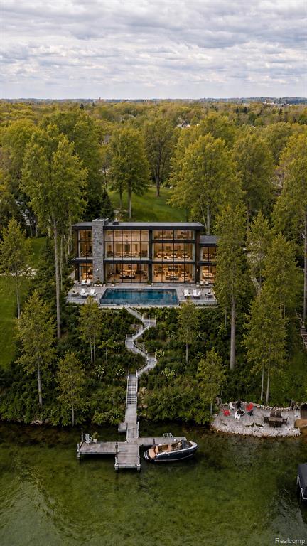 940 LAKE ANGELUS
