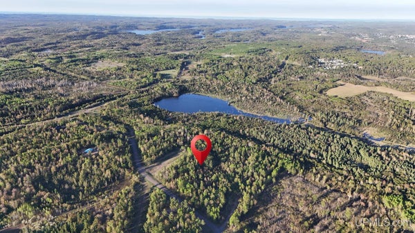 CARP RIVER DR, ISHPEMING, MI 49849 - Image a8ea74b05b0abd7634ac6dfa8d403e37/3101194589