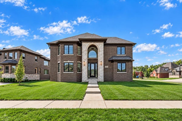 19246 HAMLIN LAKE DR, MACOMB, MI 48044 - Image a930be9dc5af988d4b2a73db9339f5f2/2443309275
