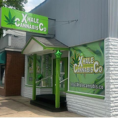 Photo of 1014 N Johnson St Street, Bay City, MI 48708 (MLS # 60974474)