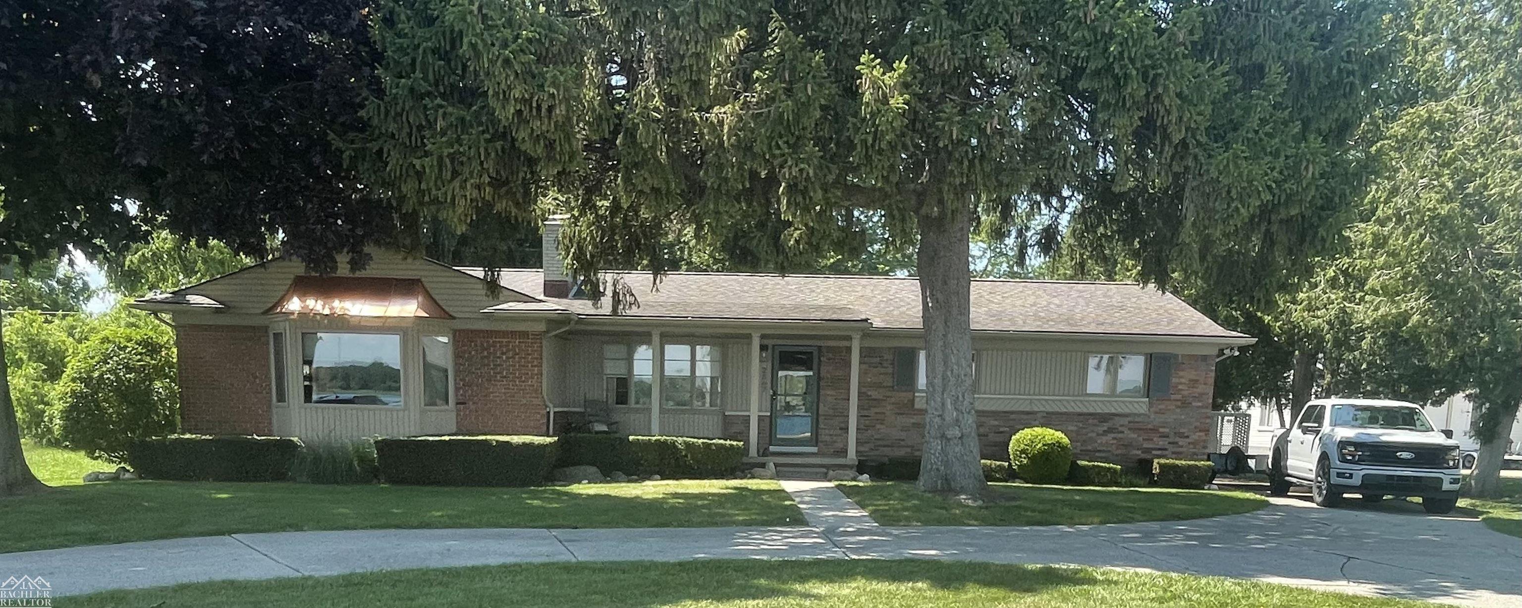 2567 St. Clair River Drive