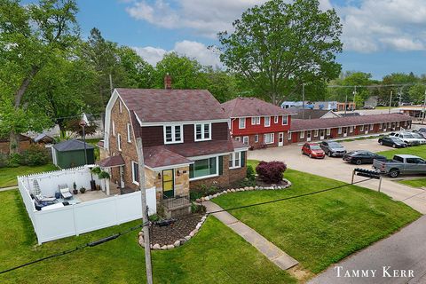 Photo of 1159 S Shore Drive, Holland, MI 49423 (MLS # 70534155)