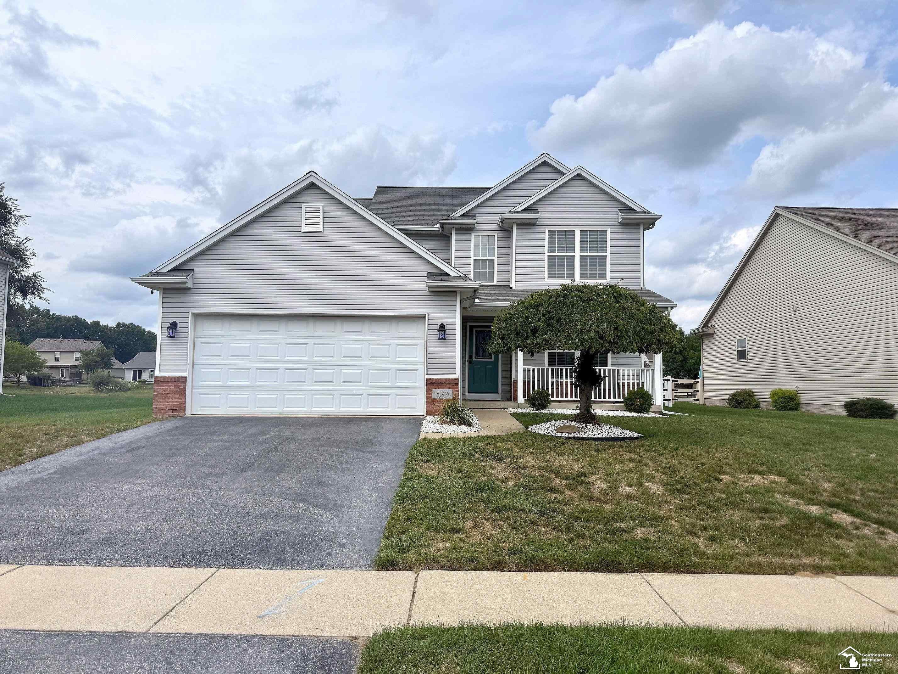 422 Oak Creek Drive