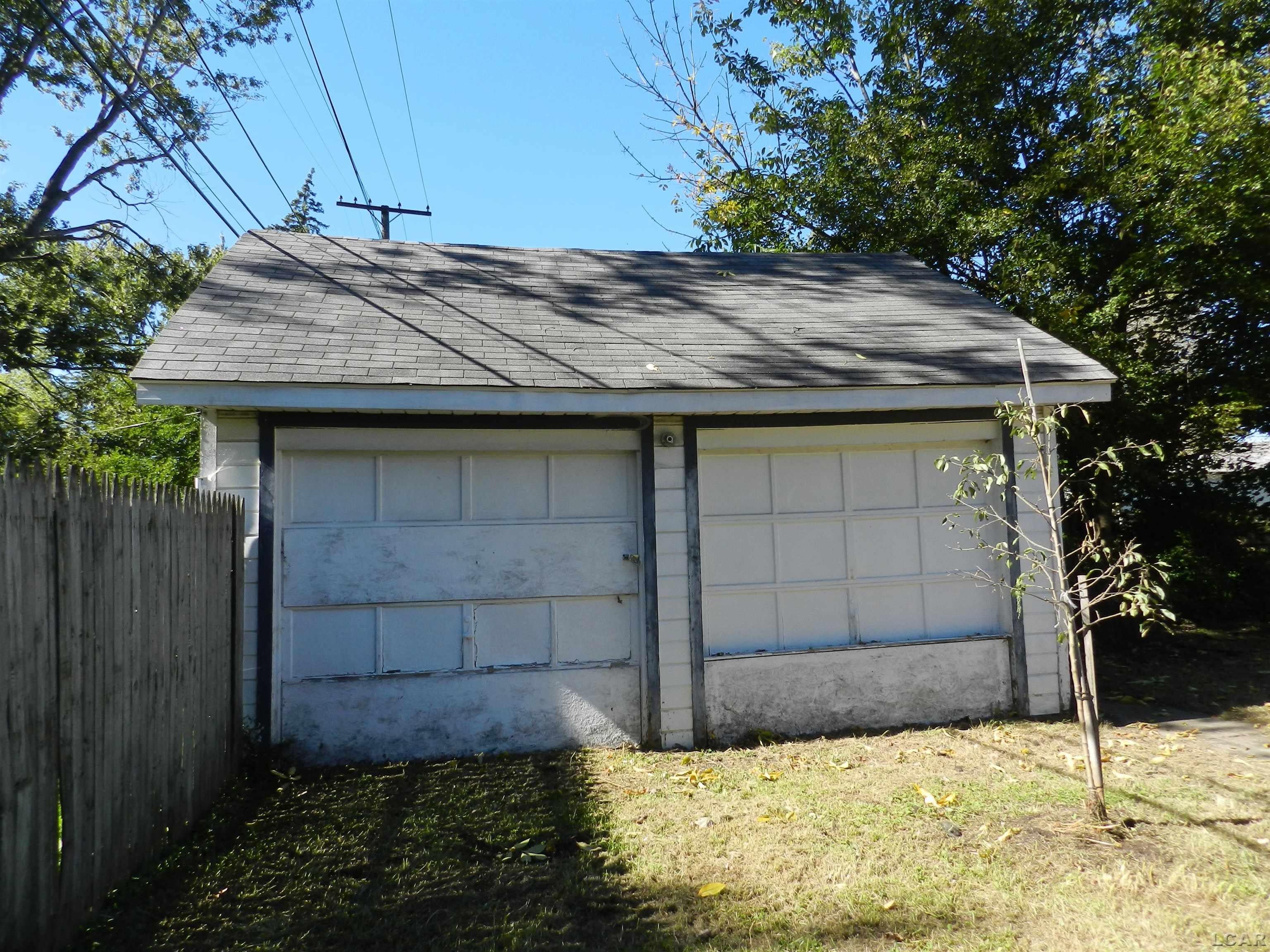 619 W 5th Street