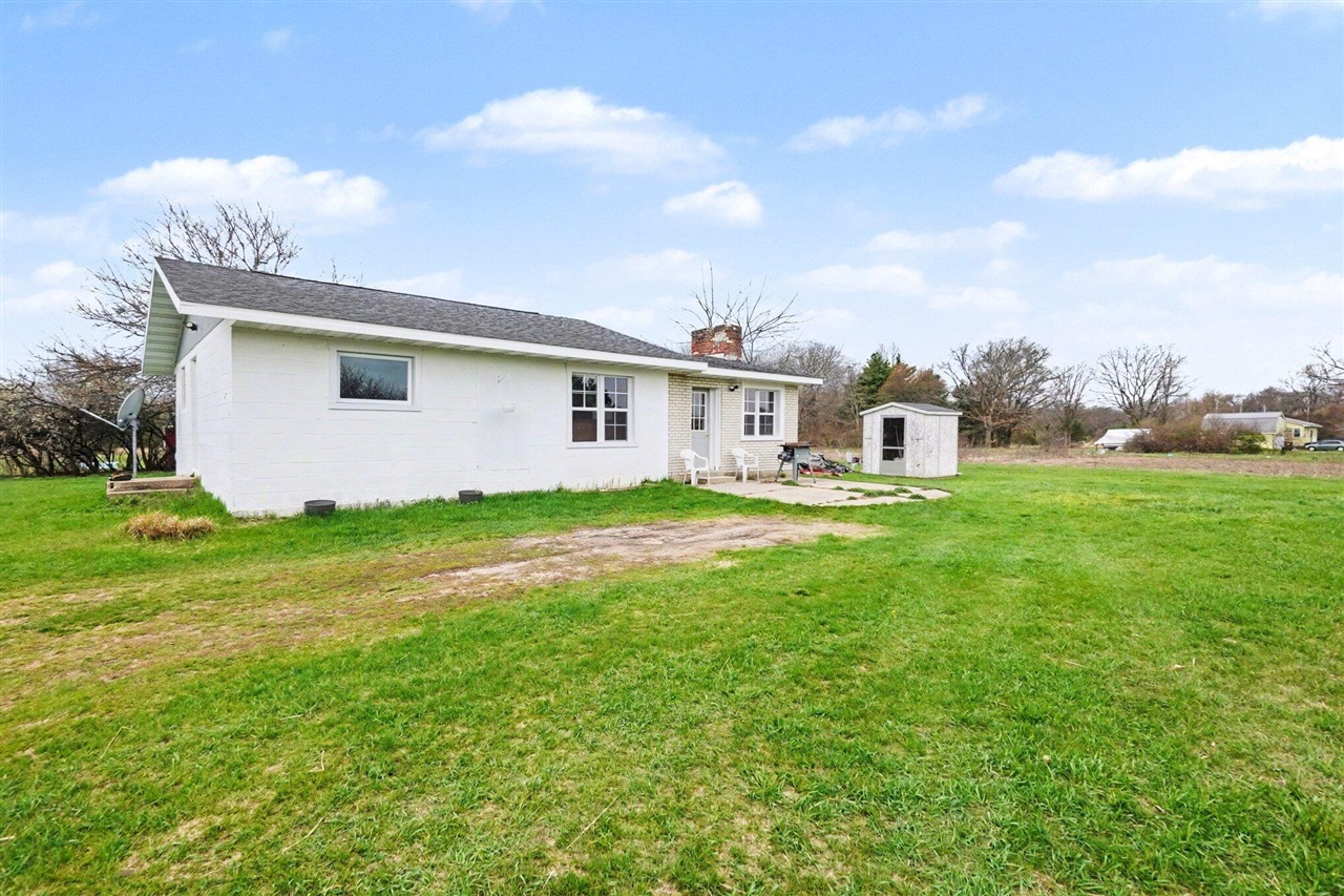 5771 N Woodbridge Road