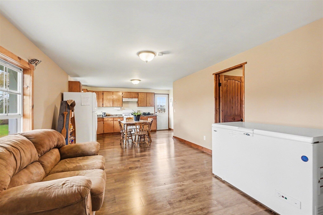 5771 N Woodbridge Road