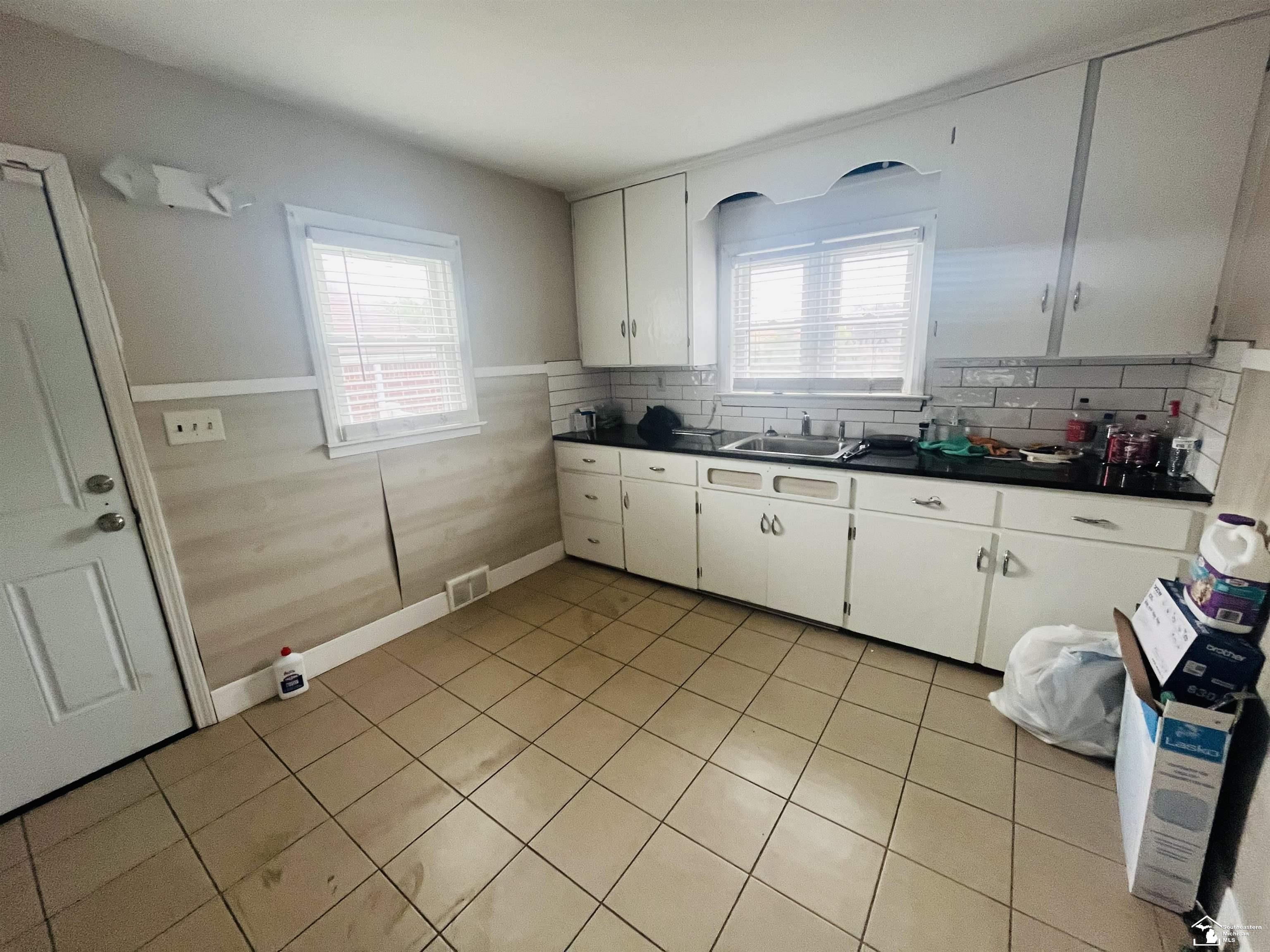 Monroe, Michigan 48161, United States, ,Residential,Active,221430