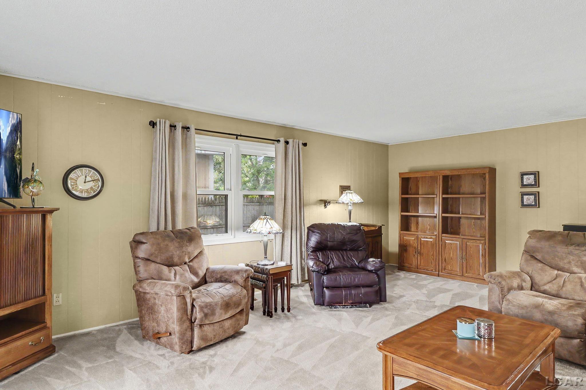 205 Canterbury Drive
