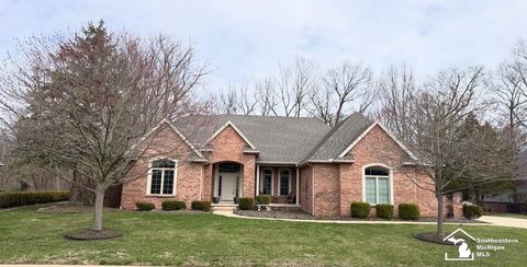 Photo of 3158 Deer Creek Drive, Lambertville, MI 48144 (MLS # 50197888)
