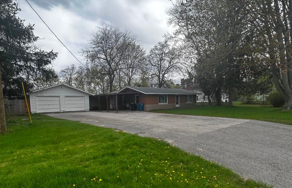 Photo of 408 Glidden Road, Beaverton, MI 48612 (MLS # 50206797)