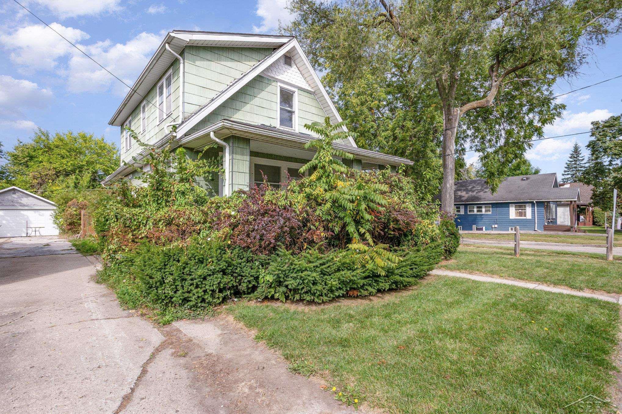 Saginaw, Michigan 48602, United States, 3 Bedrooms Bedrooms, ,1 BathroomBathrooms,Residential,Pending,210999