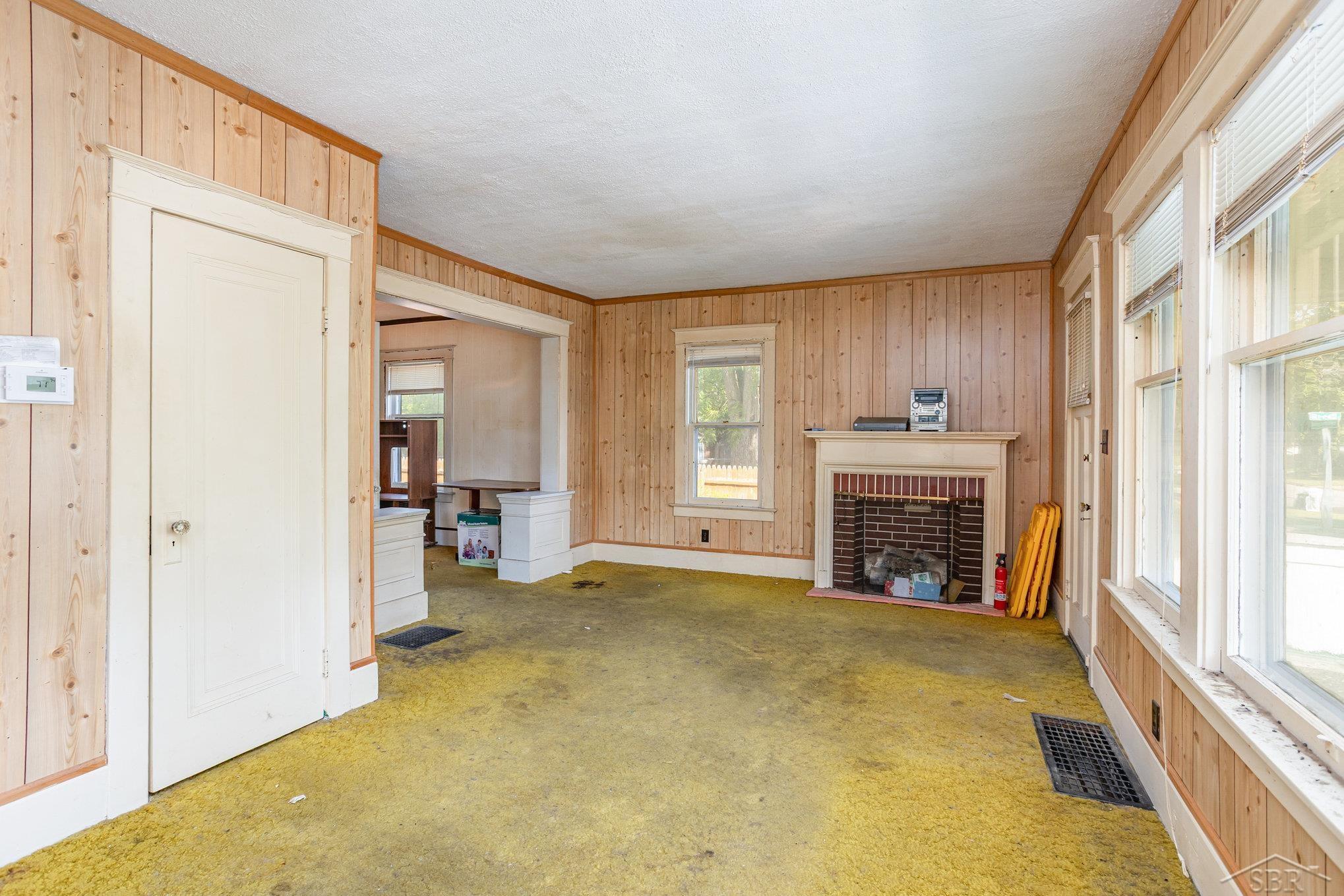 Saginaw, Michigan 48602, United States, 3 Bedrooms Bedrooms, ,1 BathroomBathrooms,Residential,Pending,210999