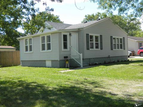 934 E 9th Street Monroe MI 48161