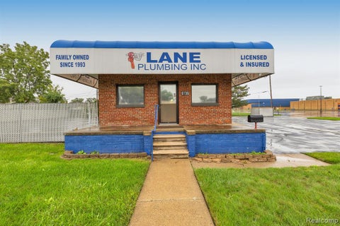 Photo of 6738 Middlebelt Road, Garden City, MI 48135 (MLS # 61031958)
