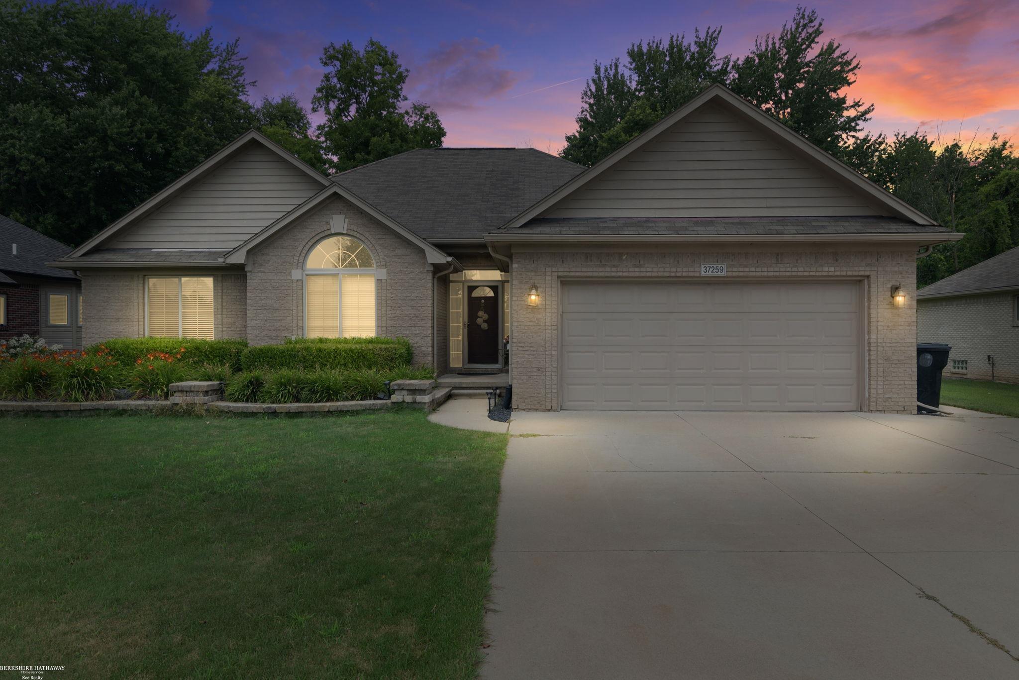 37259 Willow Creek Lane